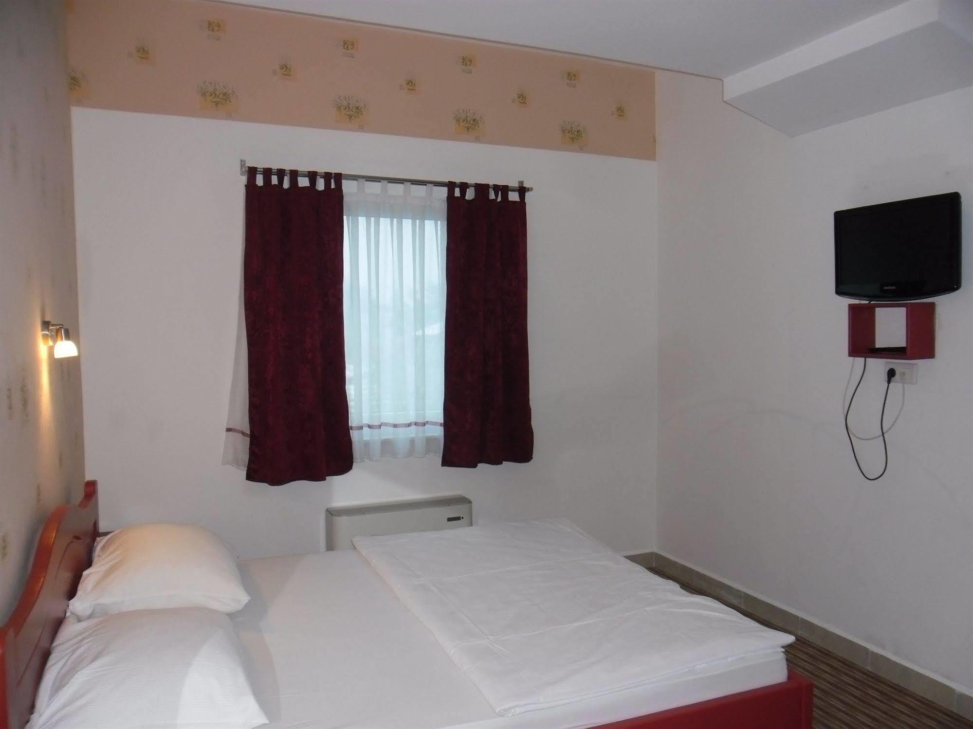 Hotel Bm International SJJ Eksteriør bilde